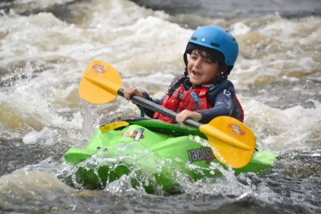 pejivalle whitewater park kid kayaking